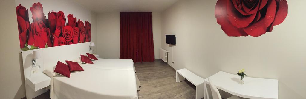 Hotel Santome Санксенсо Екстериор снимка
