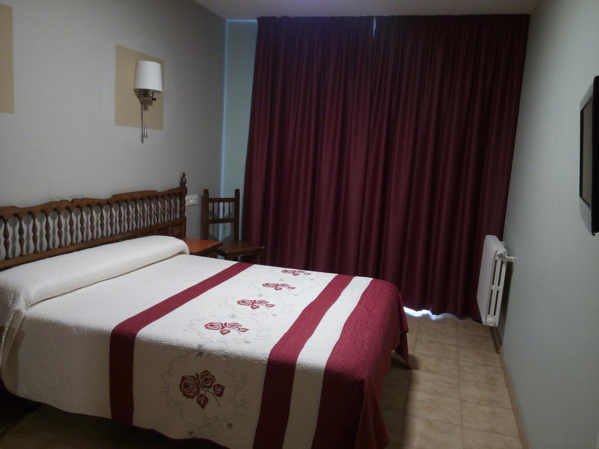 Hotel Santome Санксенсо Екстериор снимка