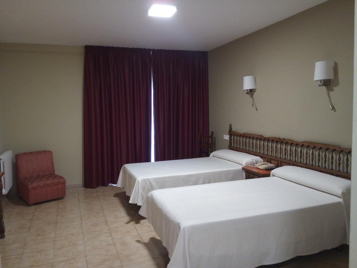 Hotel Santome Санксенсо Екстериор снимка
