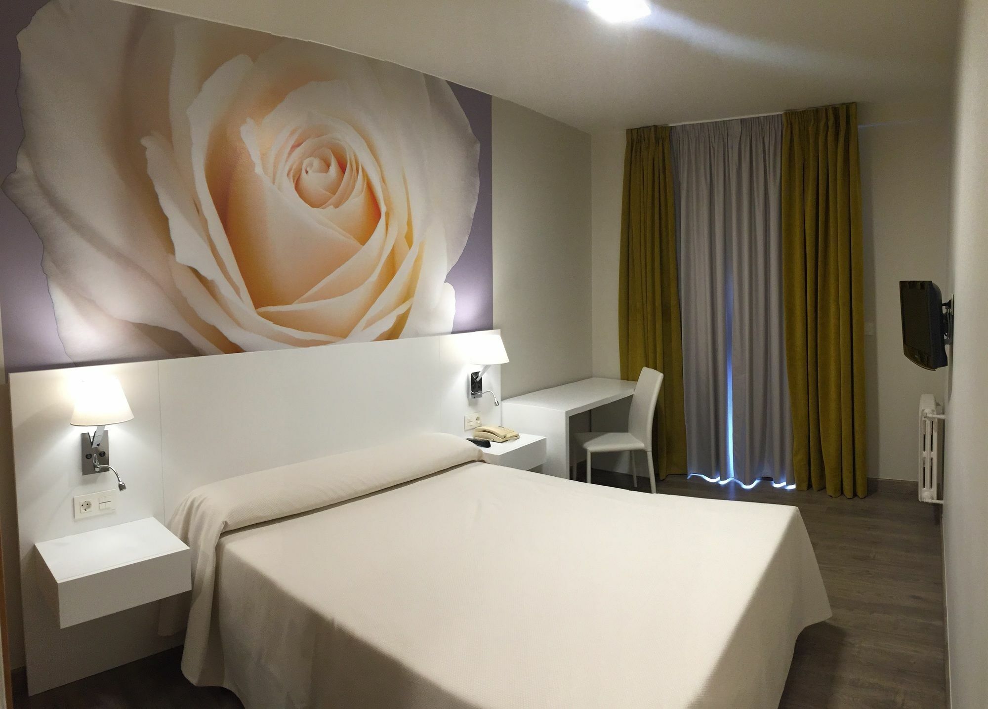 Hotel Santome Санксенсо Екстериор снимка